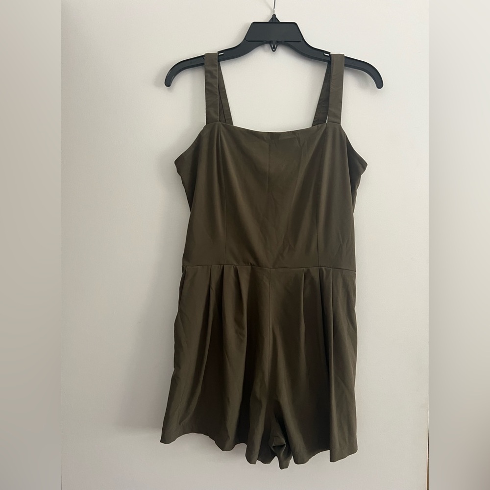 Vuori Olive Green Villa Romper